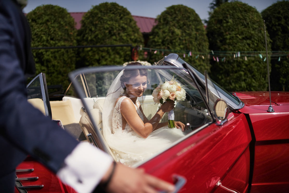 zabytkowy ford mustang cabrio na ślub