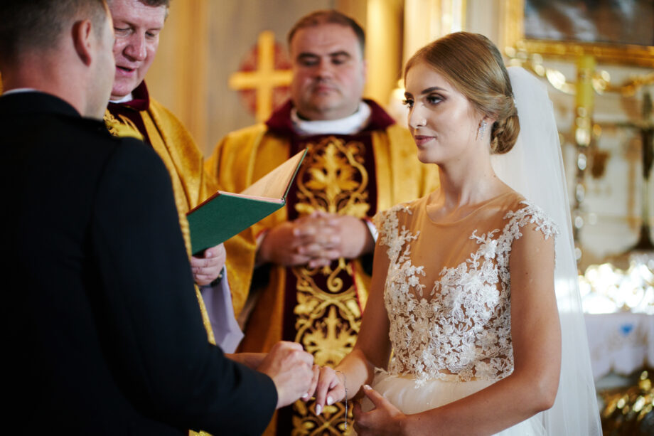 ślub w kościele nieopodal łańcuta